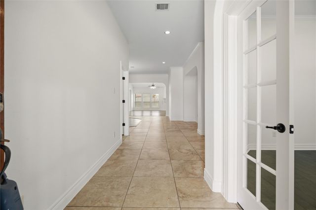 298 West Fork Drive, League City, TX 77573