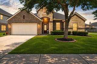 298 West Fork Drive, League City, TX 77573