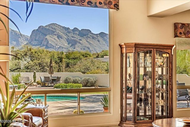 1153 W Saddlehorn Drive, Oro Valley, AZ 85704