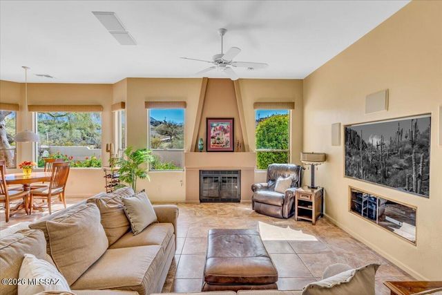 1153 W Saddlehorn Drive, Oro Valley, AZ 85704