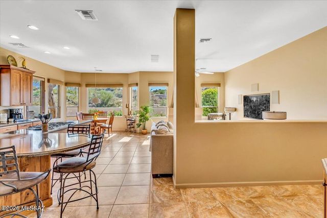 1153 W Saddlehorn Drive, Oro Valley, AZ 85704