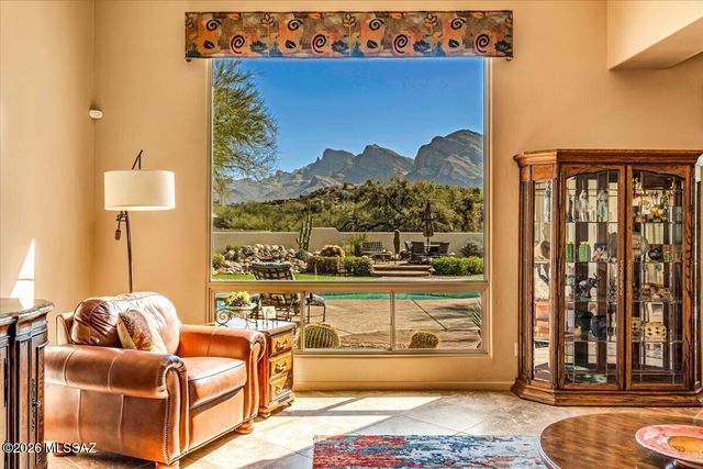 1153 W Saddlehorn Drive, Oro Valley, AZ 85704