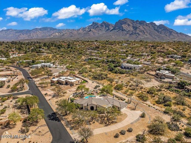 1153 W Saddlehorn Drive, Oro Valley, AZ 85704