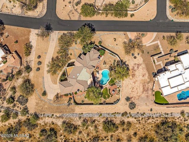 1153 W Saddlehorn Drive, Oro Valley, AZ 85704