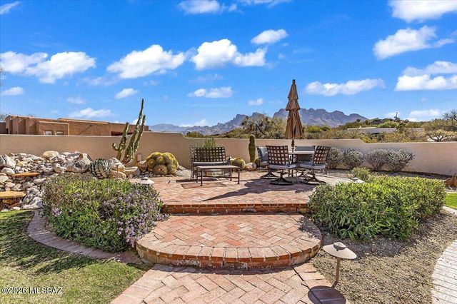 1153 W Saddlehorn Drive, Oro Valley, AZ 85704