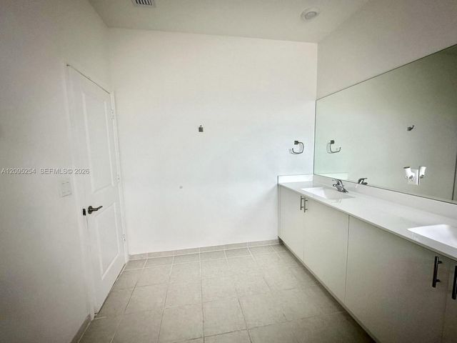 28585 SW 134th Court ., Homestead, FL 33033