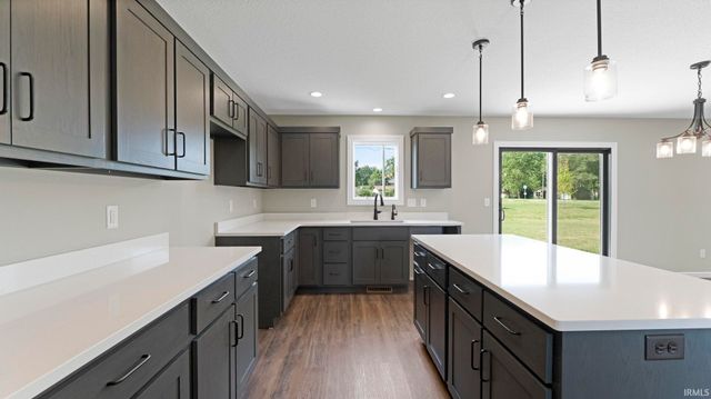 1423 Herdsman Boulevard, Huntertown, IN 46748