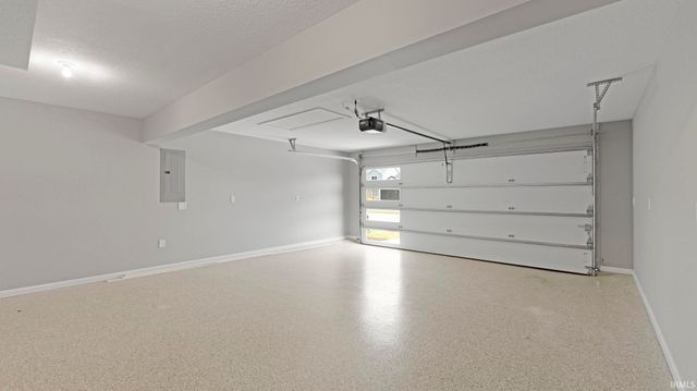 1423 Herdsman Boulevard, Huntertown, IN 46748