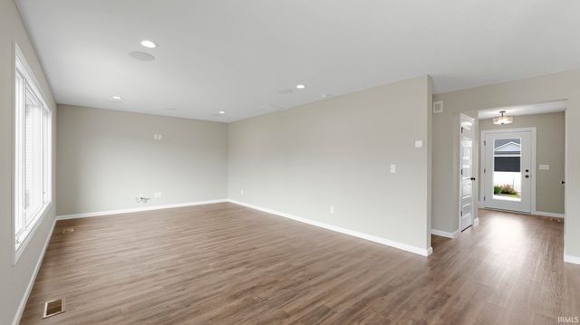 1423 Herdsman Boulevard, Huntertown, IN 46748