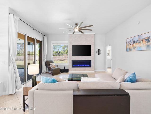 1848 Se Windbrook Drive, Palm Bay, FL 32909