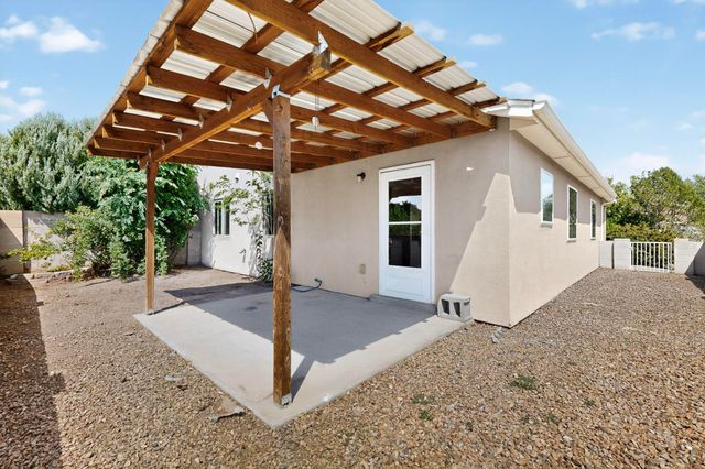 323 Escena Place SE, Albuquerque, NM 87123