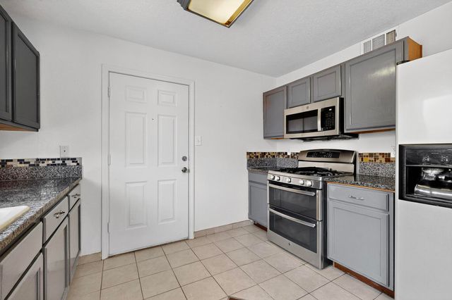 323 Escena Place SE, Albuquerque, NM 87123