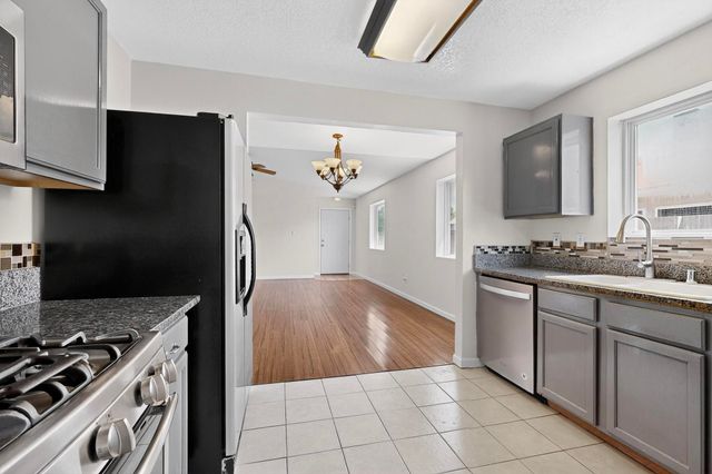 323 Escena Place SE, Albuquerque, NM 87123