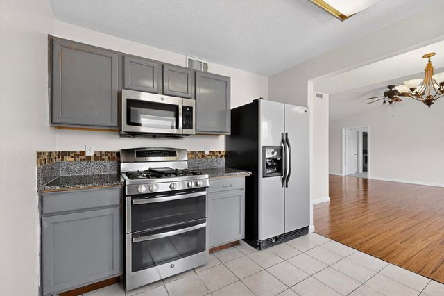 323 Escena Place SE, Albuquerque, NM 87123