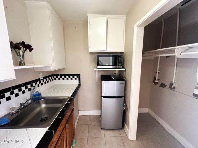 1019 W WOODLAND Avenue 9, Phoenix, AZ 85007