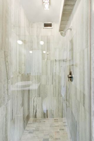 330 W Diversey Parkway 902-04, Chicago, IL 60657