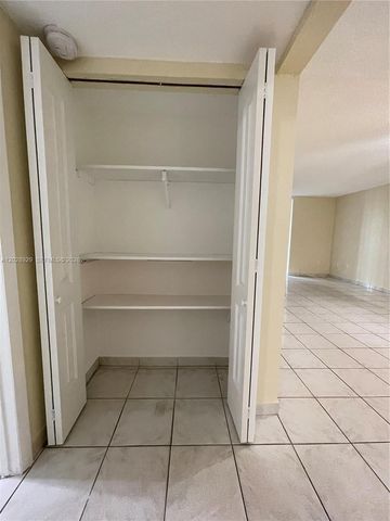 10090 NW 80th Ct 1123, Hialeah Gardens, FL 33016