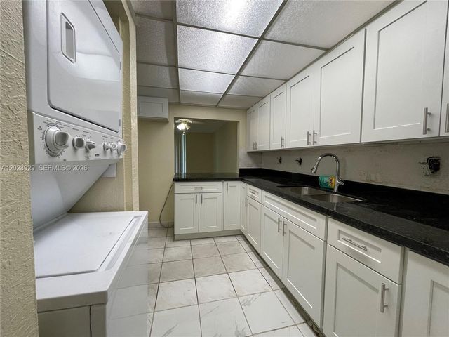 10090 NW 80th Ct 1123, Hialeah Gardens, FL 33016