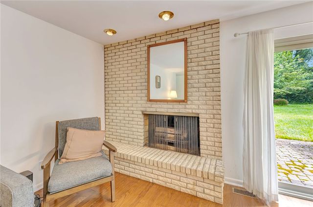 208 N Village Drive, Centerville, OH 45459