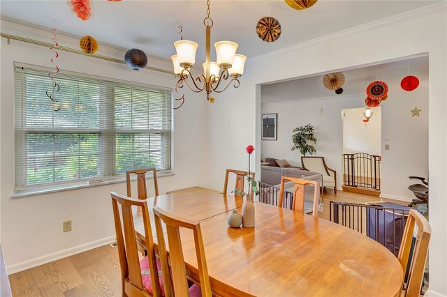208 N Village Drive, Centerville, OH 45459