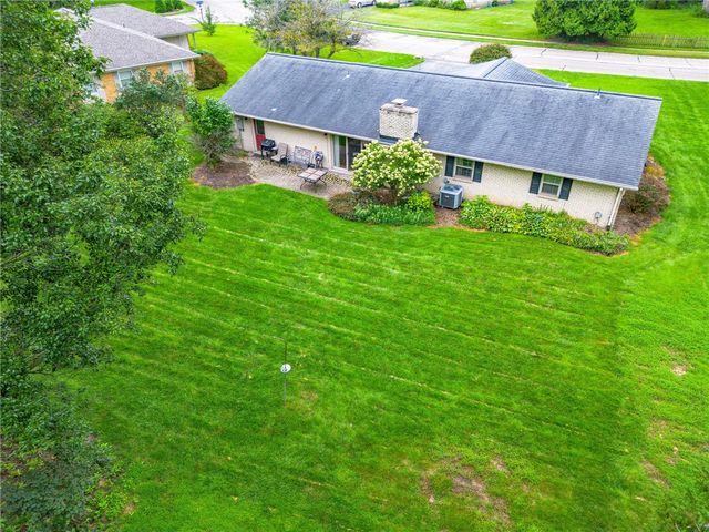 208 N Village Drive, Centerville, OH 45459