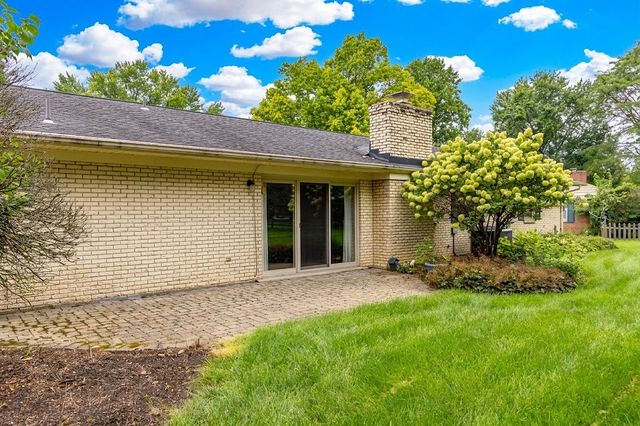 208 N Village Drive, Centerville, OH 45459
