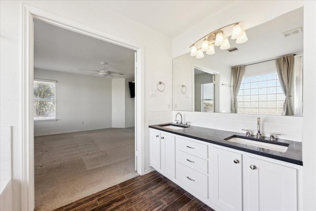 15721 Ecorio DR, Austin, TX 78728