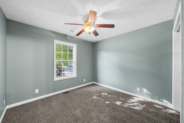 1020 Cindy Jo Ct, Clarksville, TN 37040