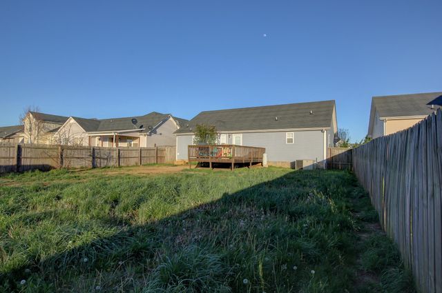 1020 Cindy Jo Ct, Clarksville, TN 37040