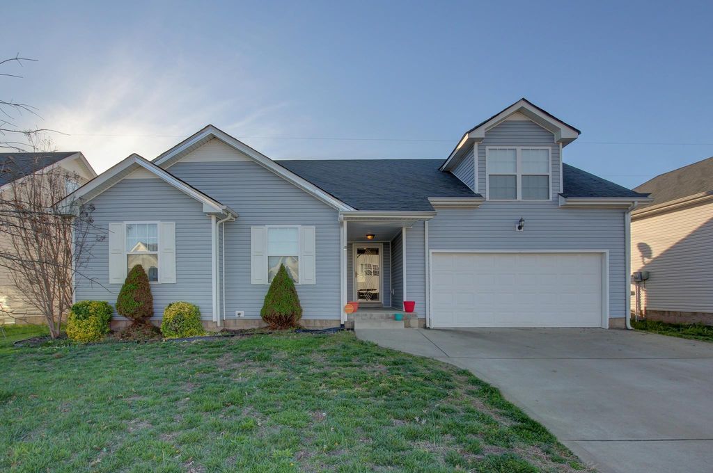 1020 Cindy Jo Ct, Clarksville, TN 37040