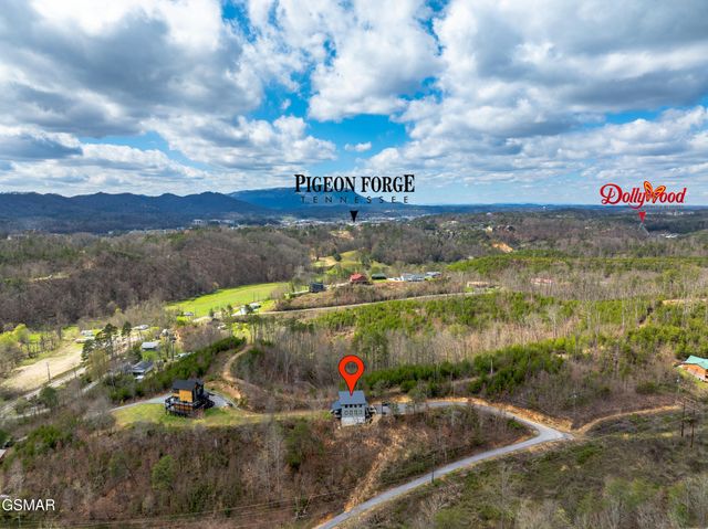 1665 Paulas Huskey Circle, Sevierville, TN 37876
