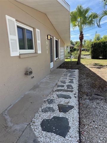 2911 PAFKO DRIVE, Sarasota, FL 34232