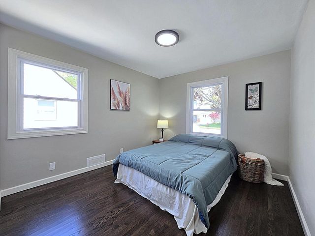 1203 110th STREET, West Allis, WI 53214