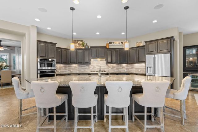 3781 E CHESTNUT Lane, Gilbert, AZ 85298