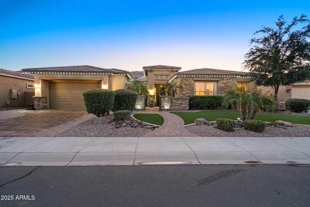 3781 E CHESTNUT Lane, Gilbert, AZ 85298