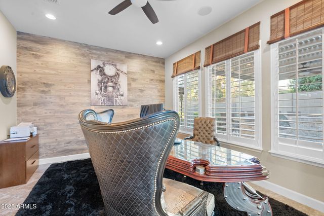 3781 E CHESTNUT Lane, Gilbert, AZ 85298