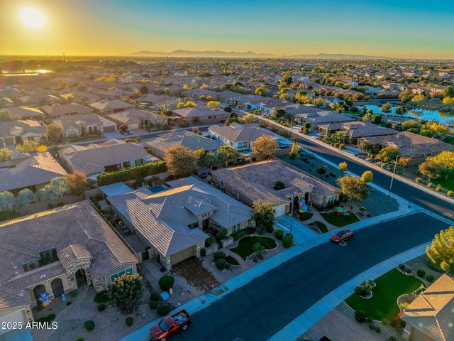 3781 E CHESTNUT Lane, Gilbert, AZ 85298