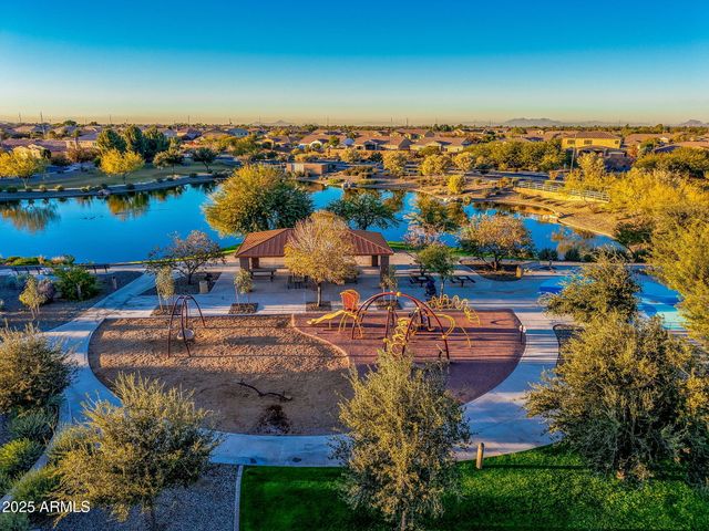 3781 E CHESTNUT Lane, Gilbert, AZ 85298
