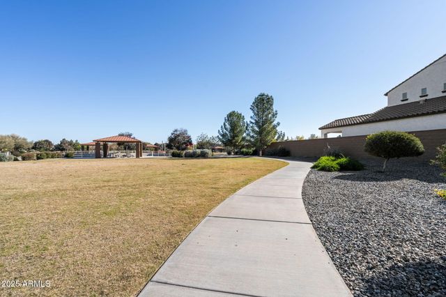 3781 E CHESTNUT Lane, Gilbert, AZ 85298