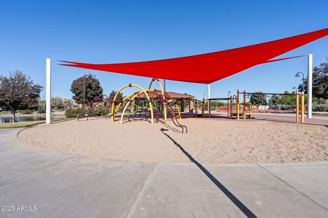 3781 E CHESTNUT Lane, Gilbert, AZ 85298