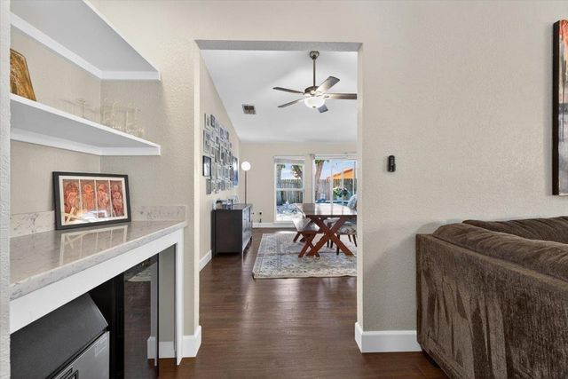10 Tananger Ct, Sacramento, CA 95833