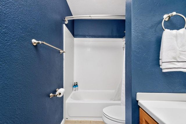 10 Tananger Ct, Sacramento, CA 95833