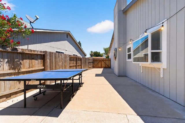 10 Tananger Ct, Sacramento, CA 95833