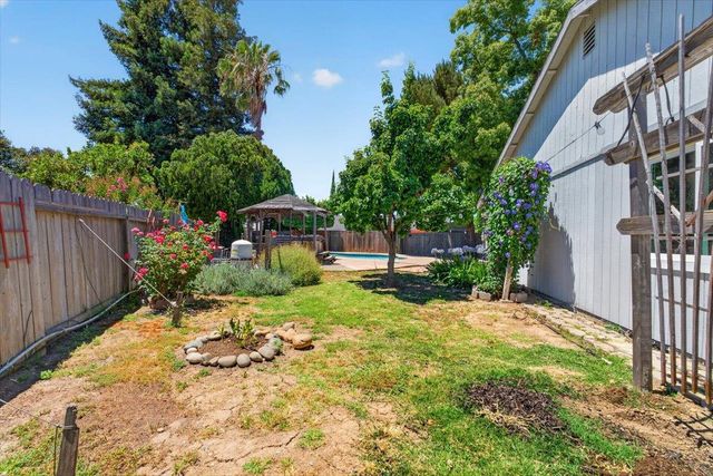 10 Tananger Ct, Sacramento, CA 95833