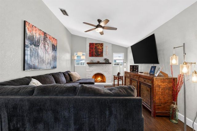 10 Tananger Ct, Sacramento, CA 95833