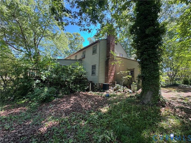 7600 Millcreek Dr, Chesterfield, VA 23235