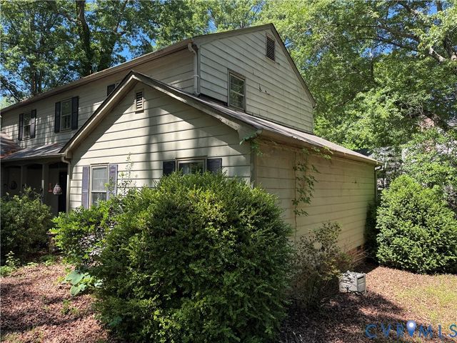 7600 Millcreek Dr, Chesterfield, VA 23235