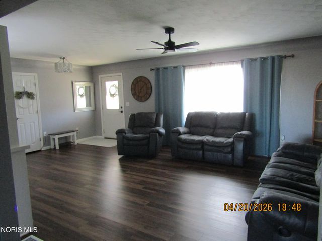 315 Harvest Drive, Metamora, OH 43540