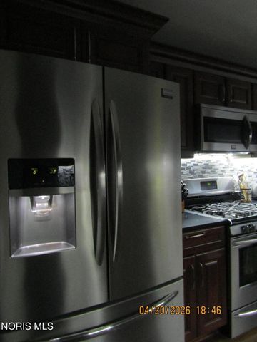 315 Harvest Drive, Metamora, OH 43540