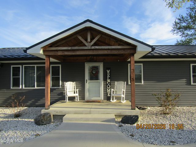 315 Harvest Drive, Metamora, OH 43540